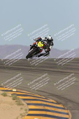 media/Oct-08-2023-CVMA (Sun) [[dbfe88ae3c]]/Race 3 Amateur Supersport Middleweight/